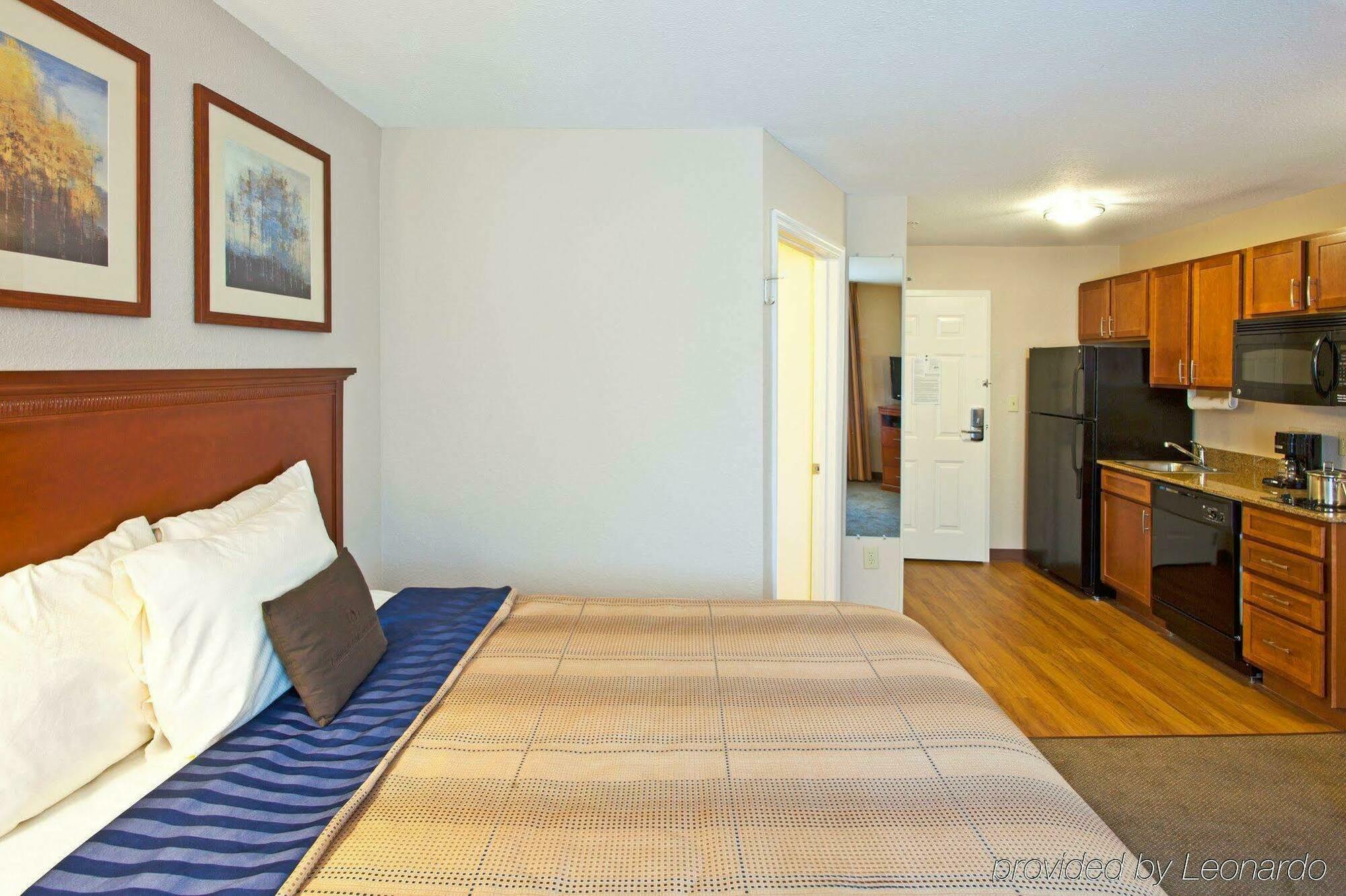 Candlewood Suites Jacksonville East Merril Road By Ihg Екстериор снимка